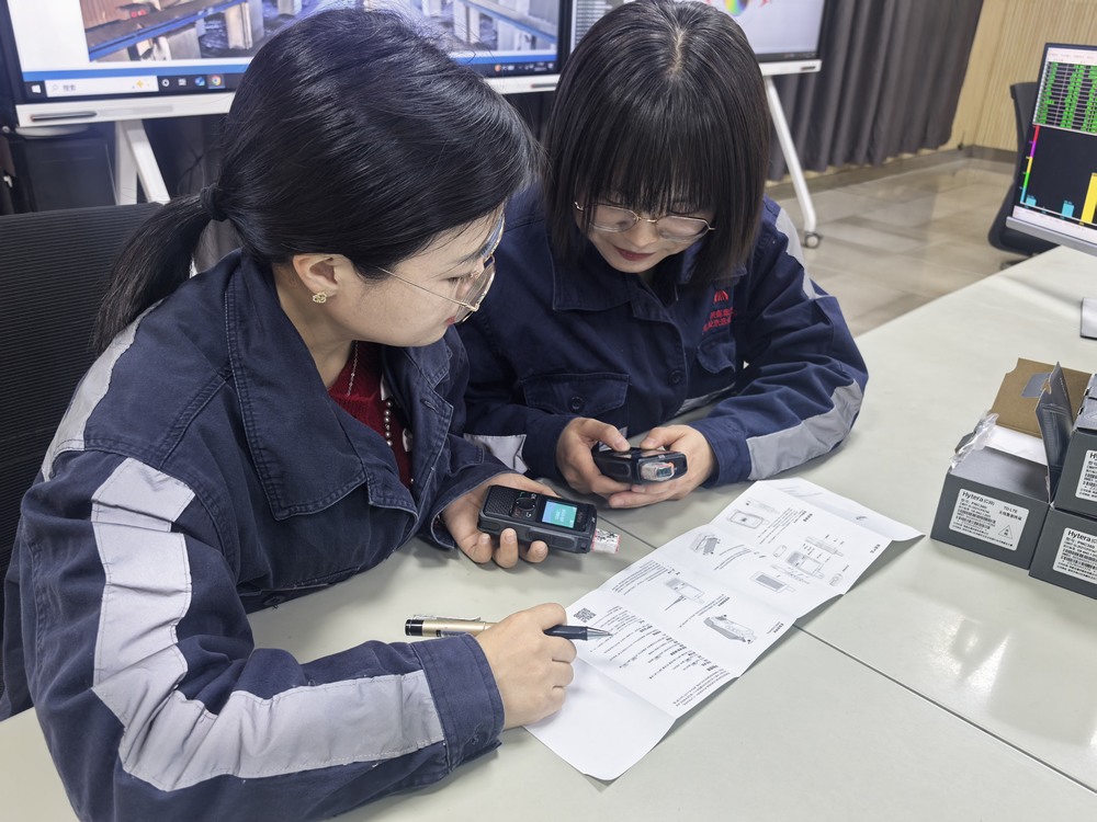 陜煤建設洗選煤運營公司紅柳林洗煤廠項目部：換新“對講機”   筑牢安全生產(chǎn)通訊防線