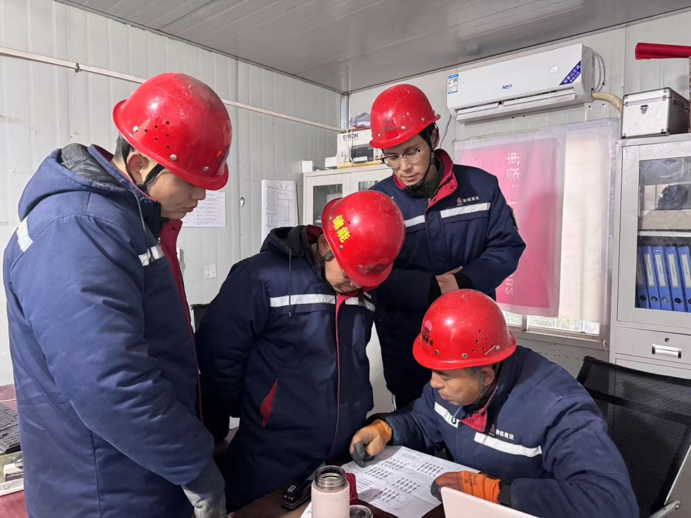 陜煤建設(shè)機(jī)電安裝公司新能源項(xiàng)目部：抓項(xiàng)目、強(qiáng)管理、穩(wěn)安全 精準(zhǔn)發(fā)力開新局