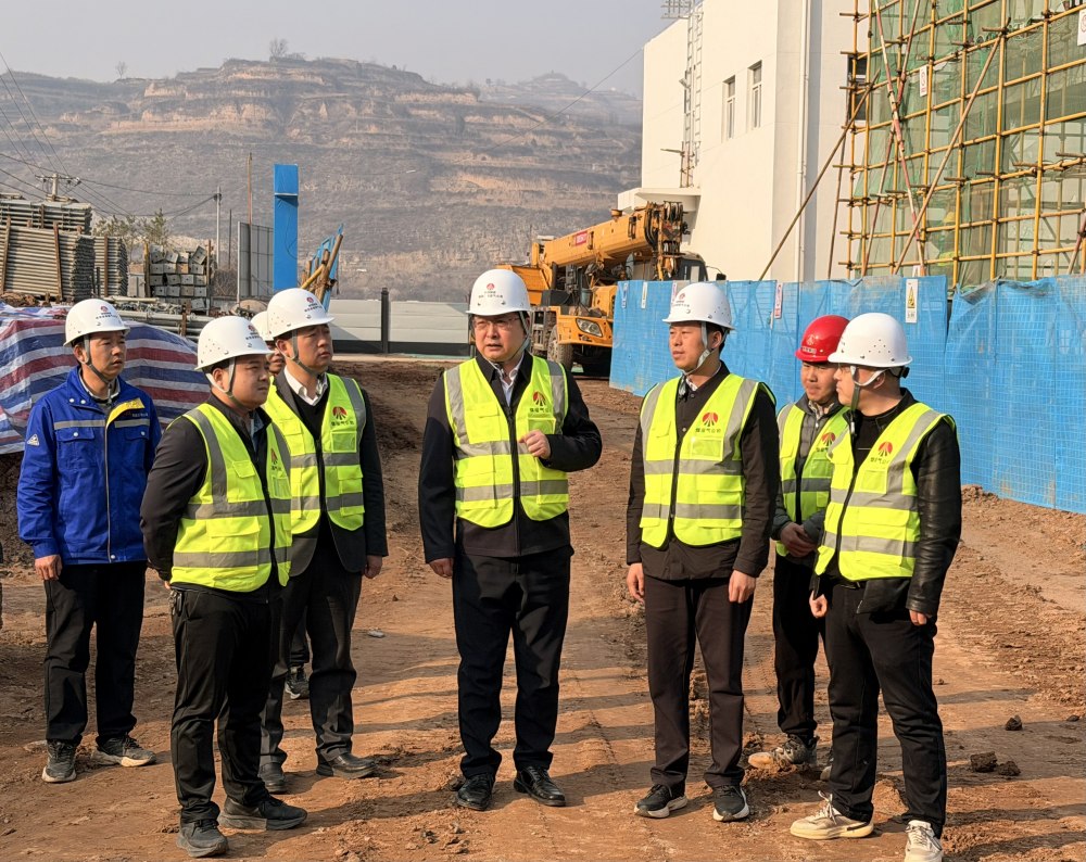 陜西省煤層氣公司黨委委員、紀(jì)委書記董巨國(guó)一行深入天工公司基層項(xiàng)目檢查指導(dǎo)