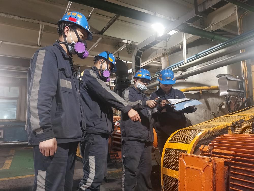 陜煤建設洗選煤運營公司紅柳林洗煤廠項目部：學兩會精神 顯實干擔當