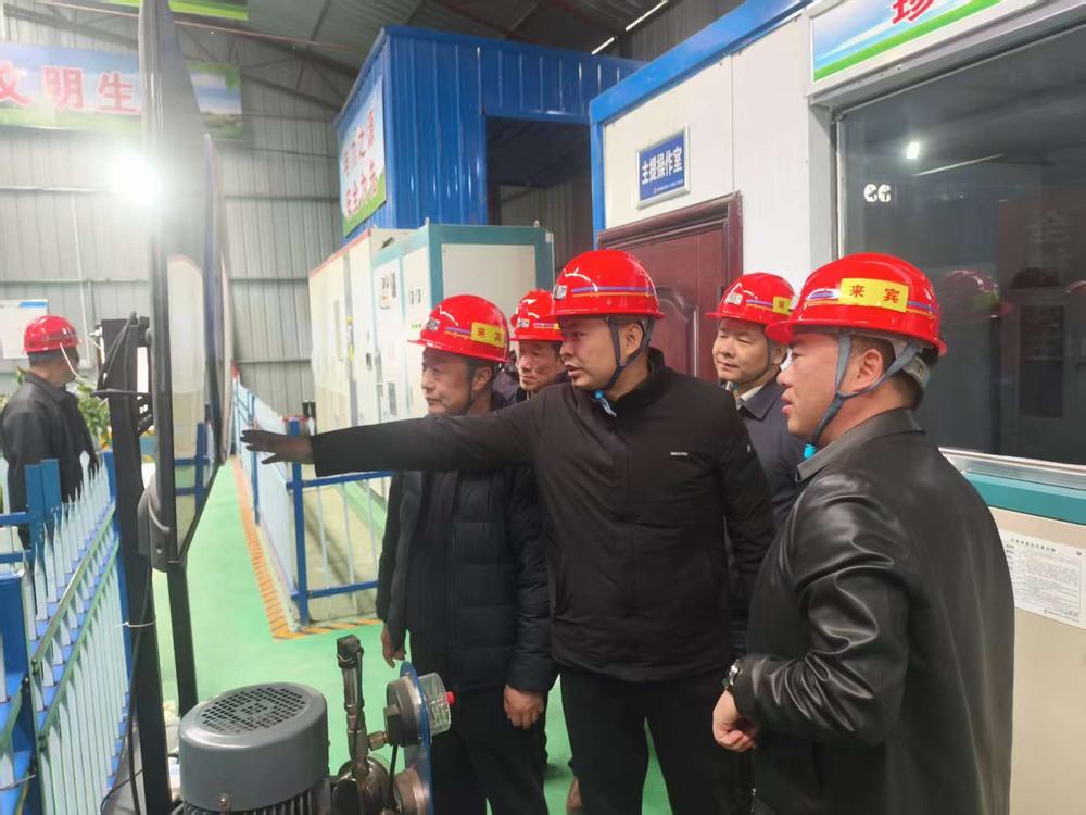 陜煤集團、韓城礦務局聯合檢查組蒞臨礦建二公司第二項目部檢查指導
