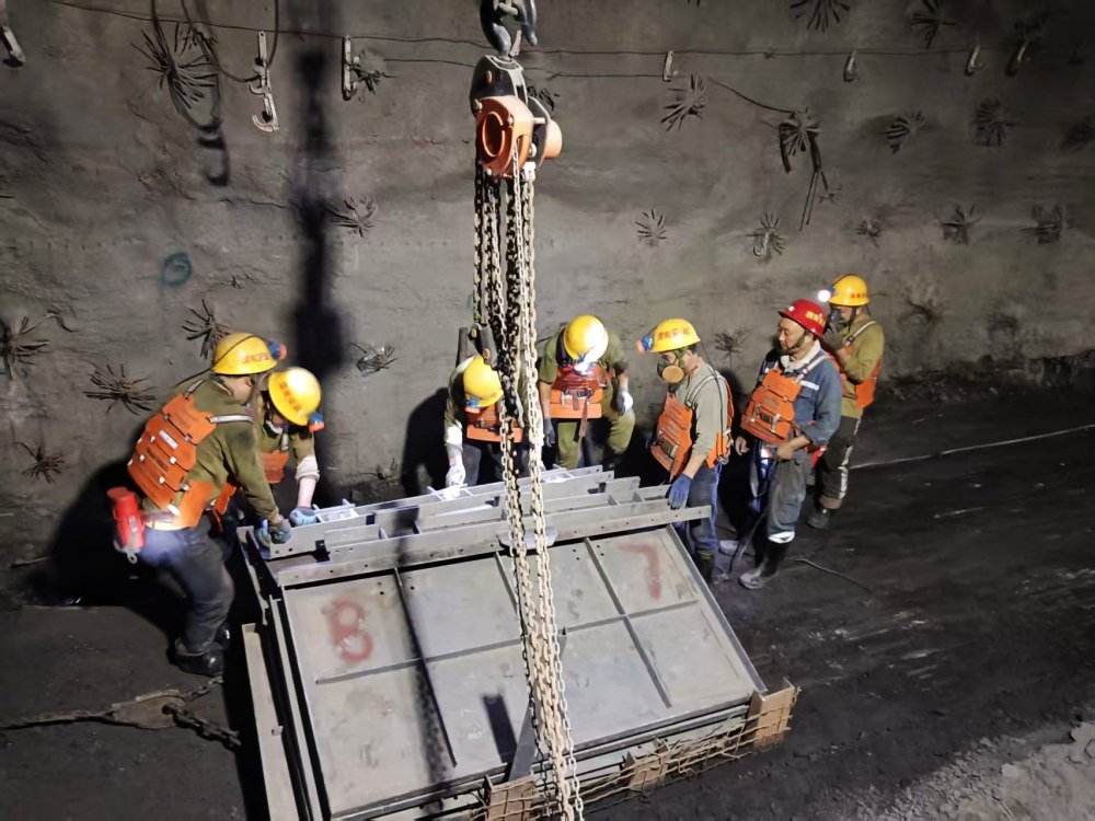 陜煤建設(shè)渭南分公司第三安裝項目部：春潮涌動攻堅勁 提質(zhì)增速促發(fā)展