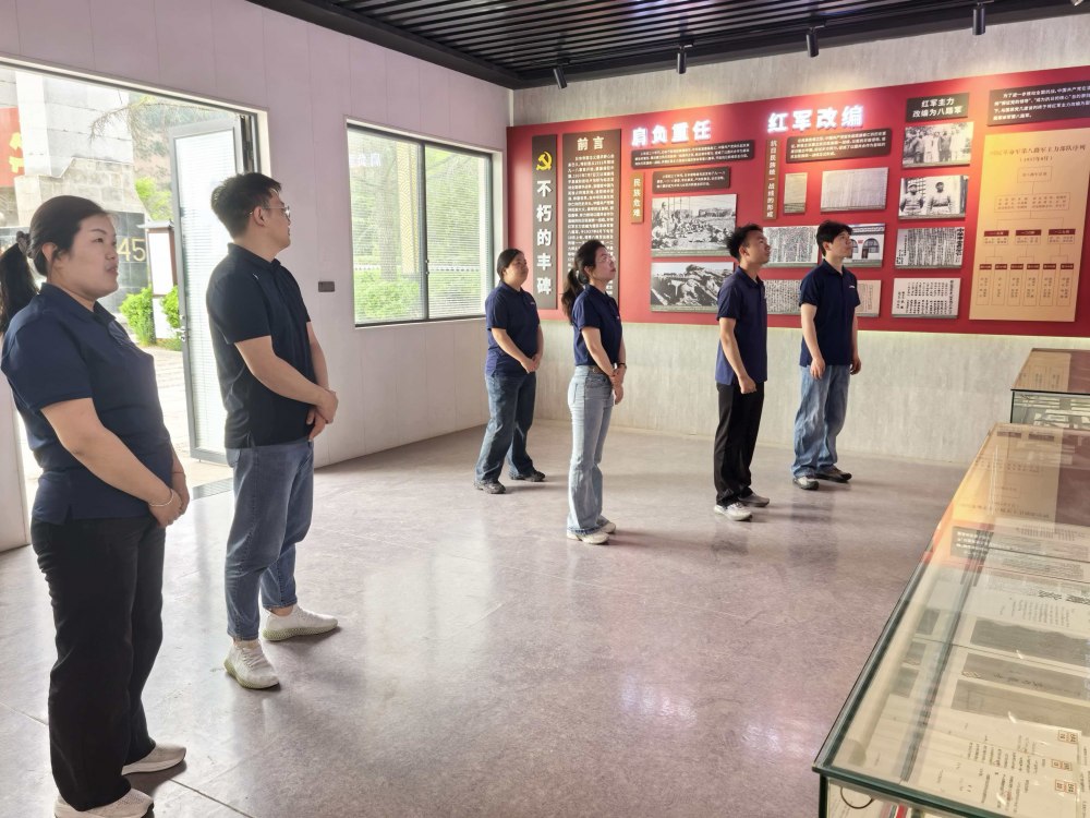 東渡英魂照初心 青春挺膺護家國