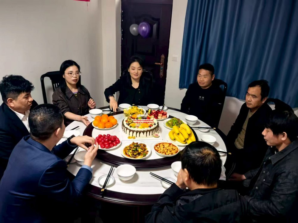 陜煤建設(shè)煤礦運(yùn)營服務(wù)分公司：四月春風(fēng)暖 工會情更濃