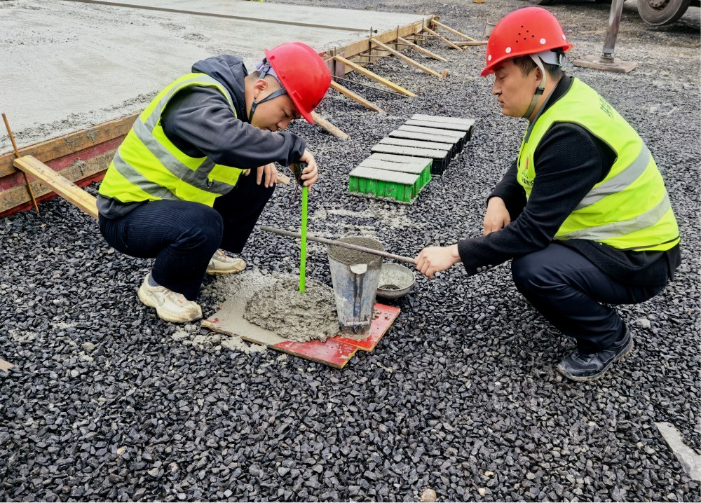 陜煤建設(shè)綠宇公司：首板澆筑啟新程 質(zhì)速雙優(yōu)保投產(chǎn)